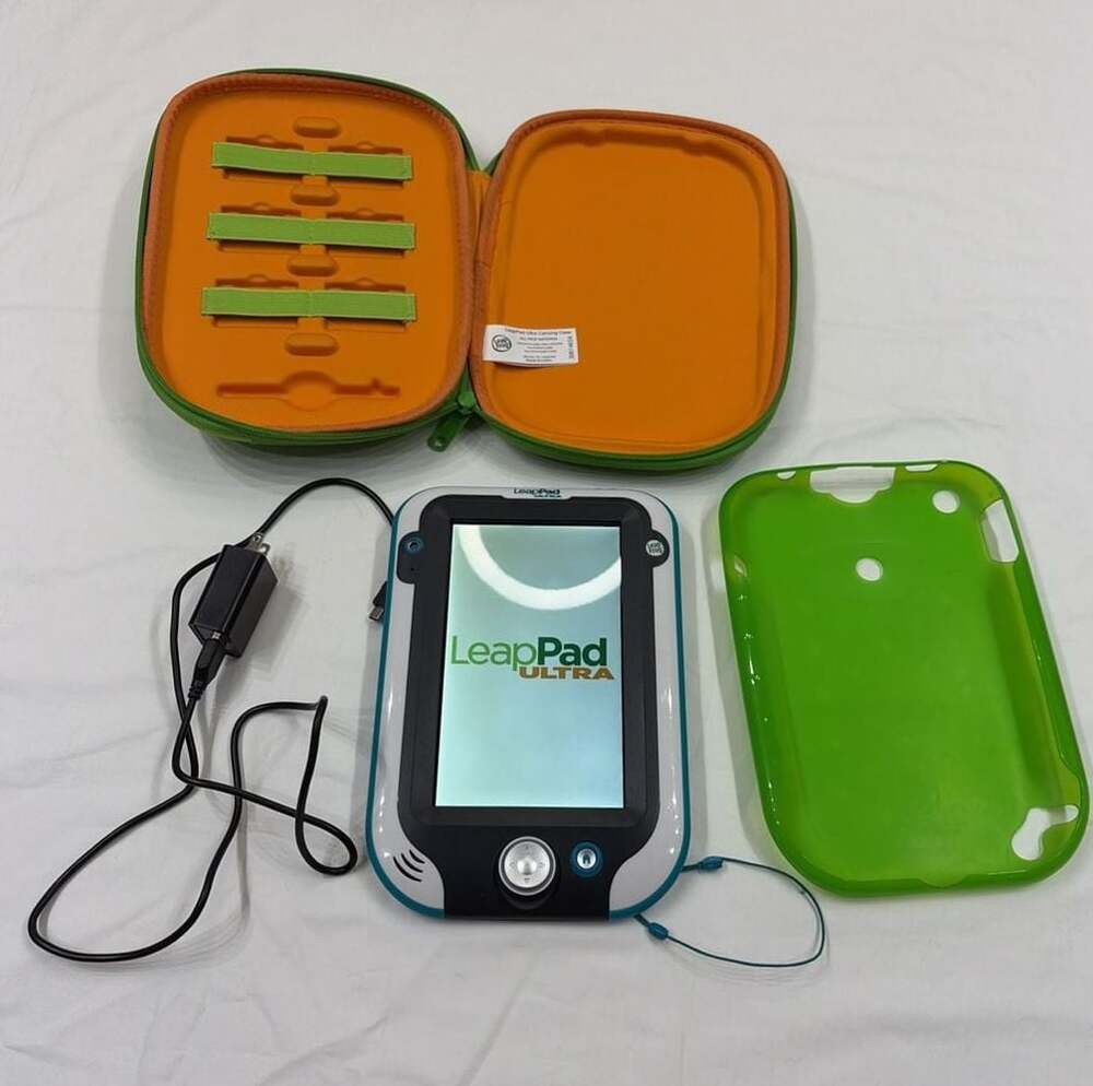 LeapFrog LeapPad Ultra Learning Tablet Bundle with Carrying Case and Cover